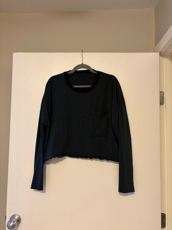 lululemon athletica Tops - Lululemon Long-Sleeve Cropped Pocket Top